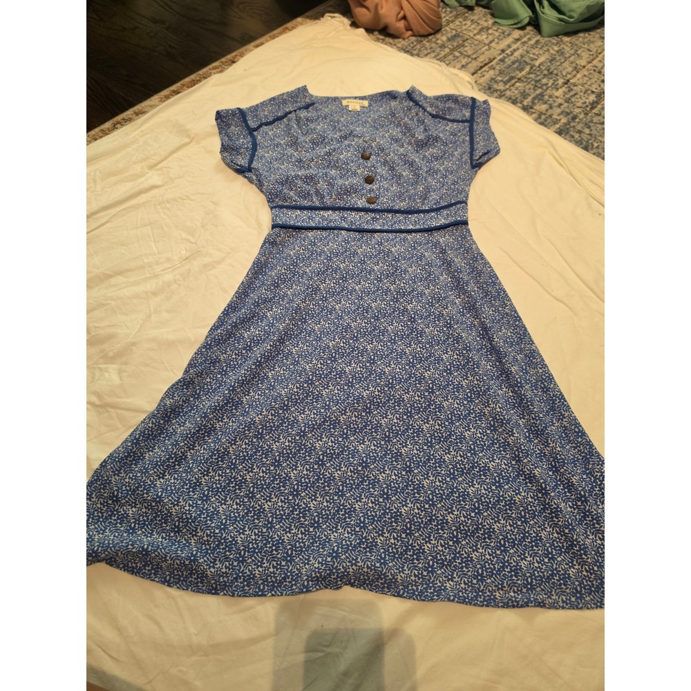 Monteau Los Angeles Blue Floral Fit Flare Dress V-Neck Cap Sleeve Medium